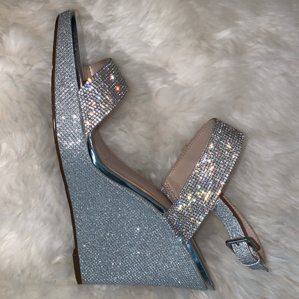 SPARKLY HEELS